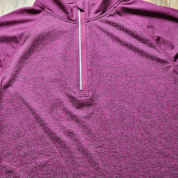 Women's Old Navy Active GoDry Long Sleeve Running Top w/ Thumb Holes Size Medium - Picture 5 of 13